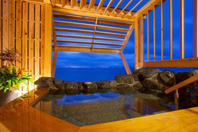 Nagisa No Shou Hanagoyomi Onsen View
