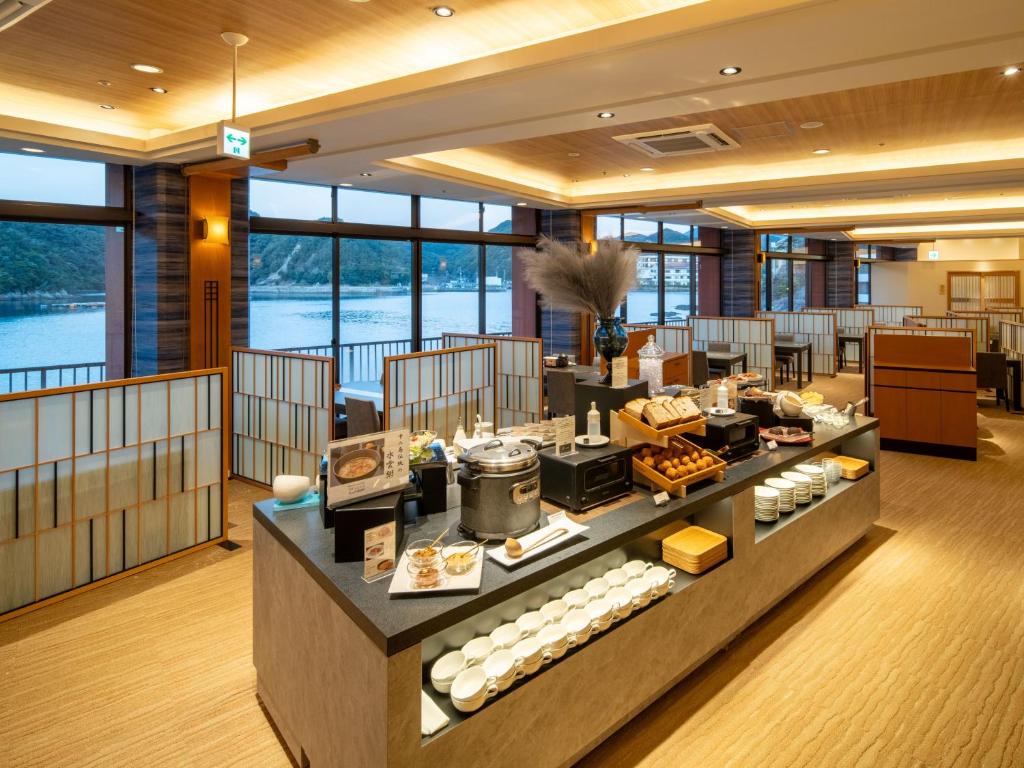 Nakanoshima Dining Area