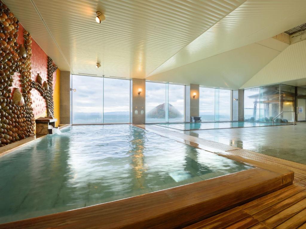 Nambuya Kaisenkaku Indoor Onsen With View