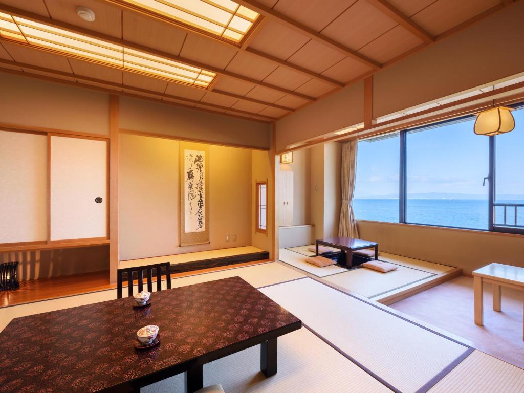 Nambuya Kaisenkaku Tatami Room Sea View