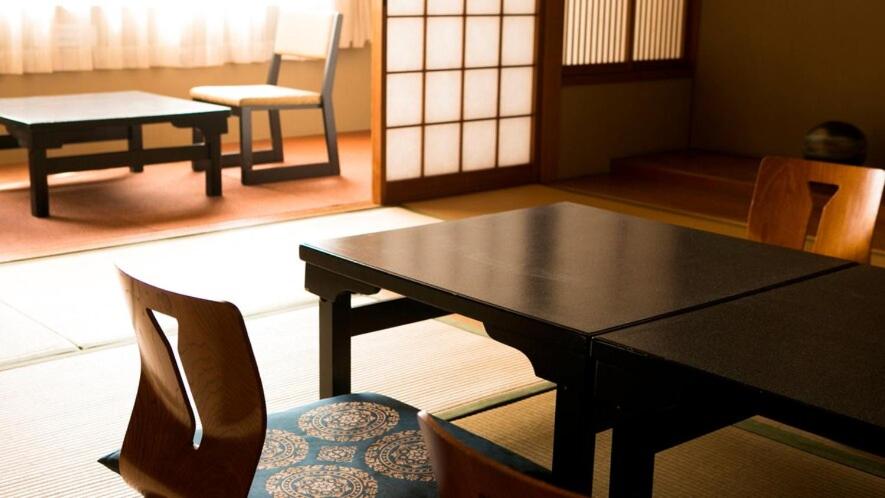 Nara Hakushikaso Tatami Room Tables