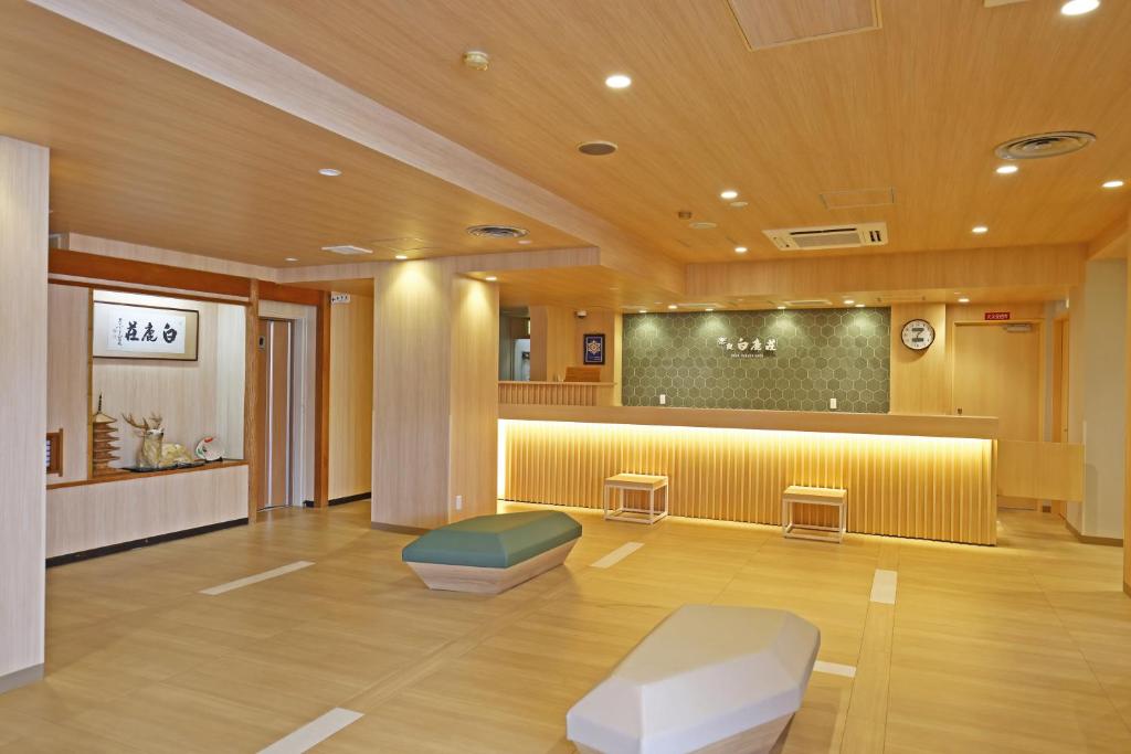 Narahakushikaso Lobby