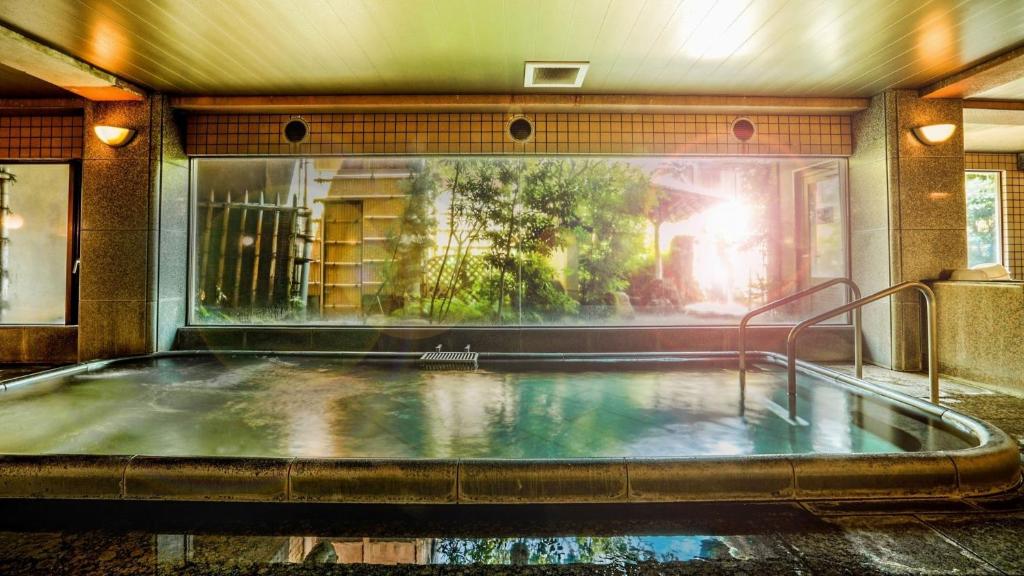 Naraparkhotel Onsen Pool