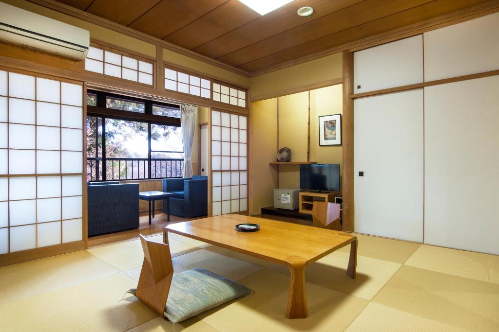Nikko Tokanso Tatami Room Table View