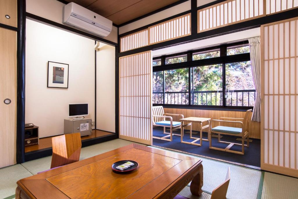 Nikko Tokanso Traditional Room
