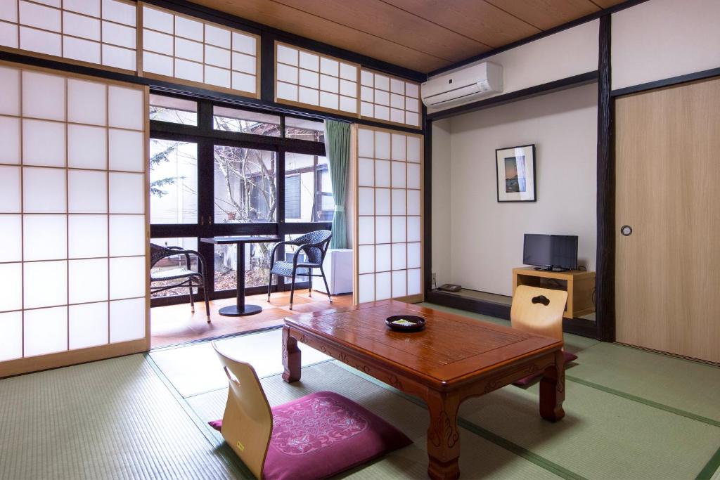 Nikko Tokanso Traditional Tatami Room