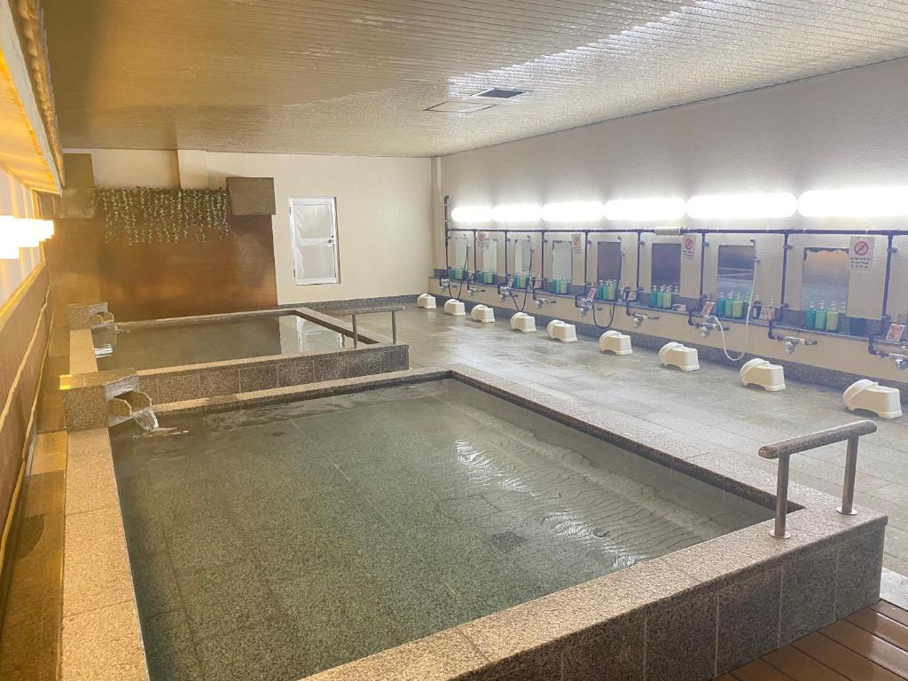 Nishiura Grand Hotel Kikkei Onsen Bath