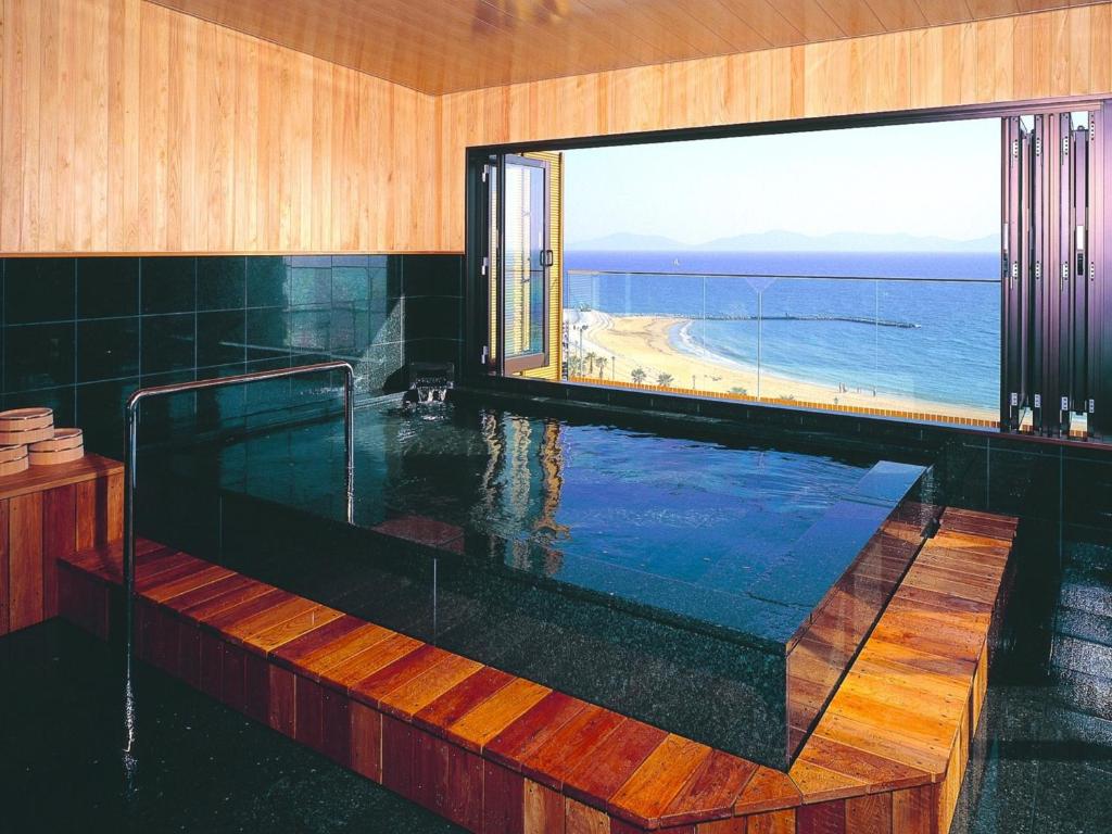 Nishiura Grand Hotel Kikkei Onsen Seaview
