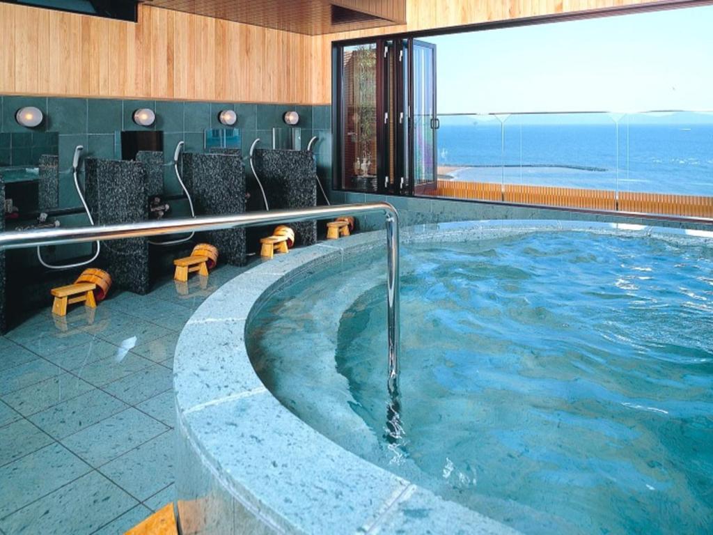 Nishiura Grand Hotel Kikkei Onsen View