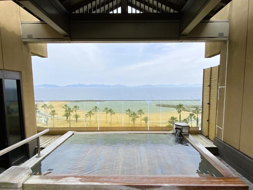 Nishiura Grand Hotel Kikkei Onsen View