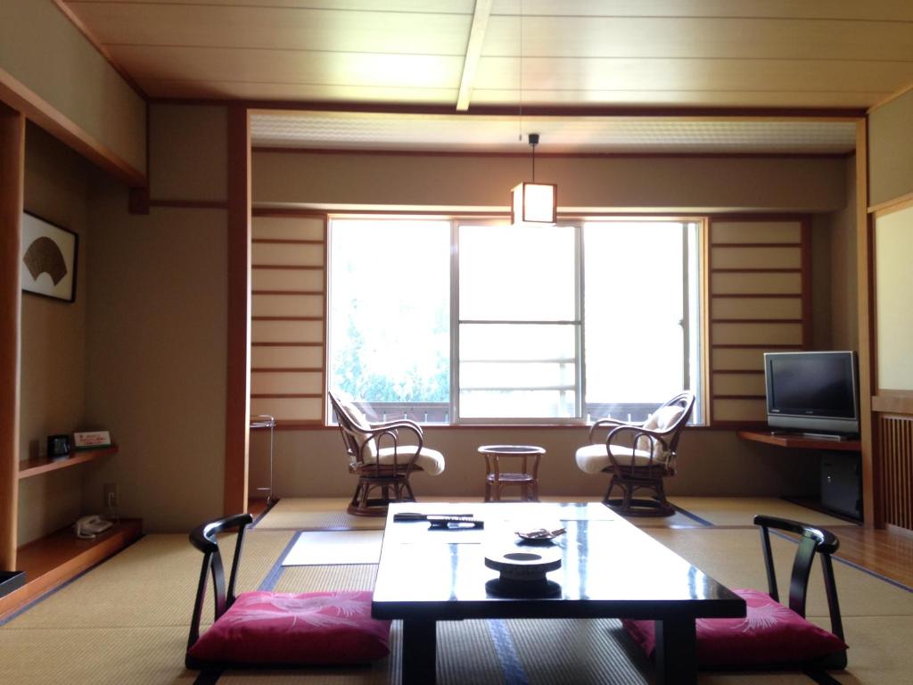 Nozawa Grand Hotel Tatami Room Interior