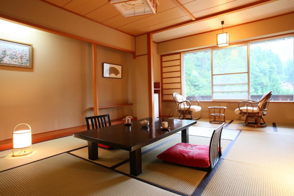 Nozawa Grand Hotel Tatami Room