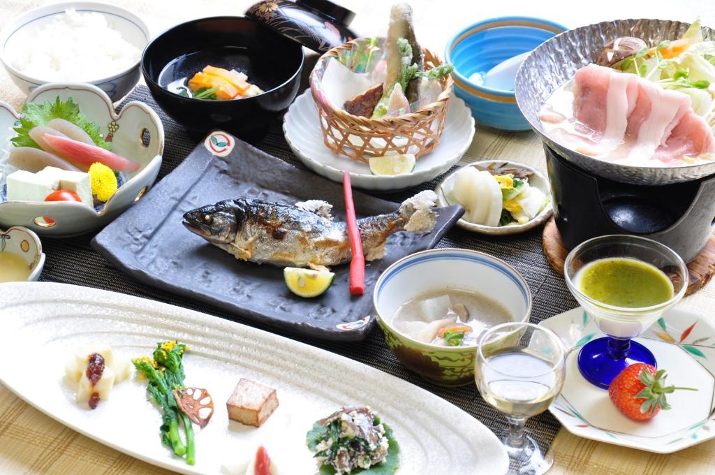 Obokekyo Mannaka Traditional Meal
