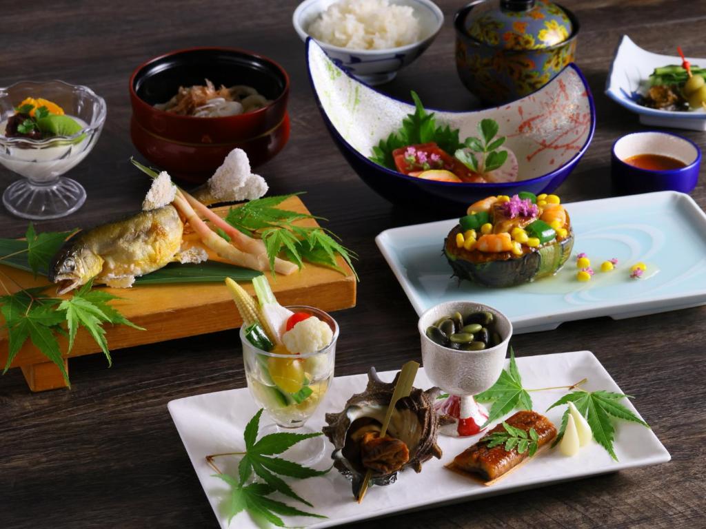Ogiwarakan Traditional Japanese Meal