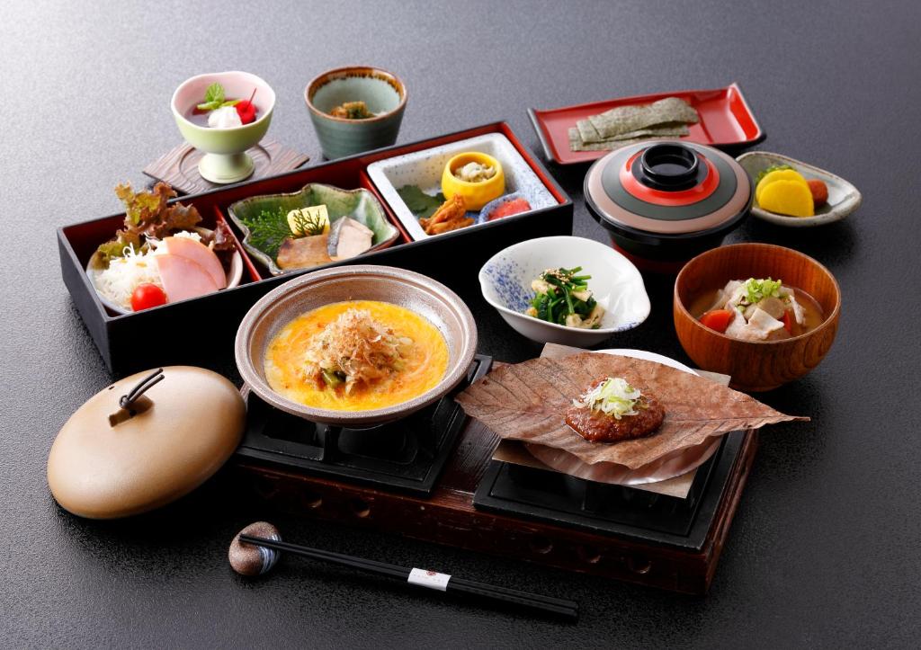 Okada Ryokan Warakutei Kaiseki Ryori