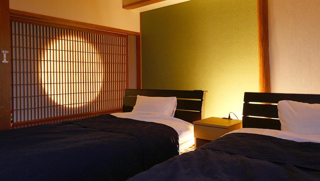 Oku Kinosaki Seaside Hotel Bedroom Shoji Lights