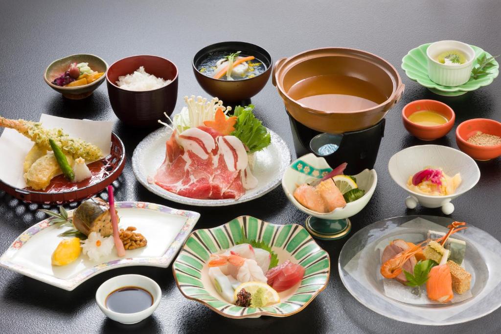 Onsen Hotel Nakahara Bessou Kaiseki Meal