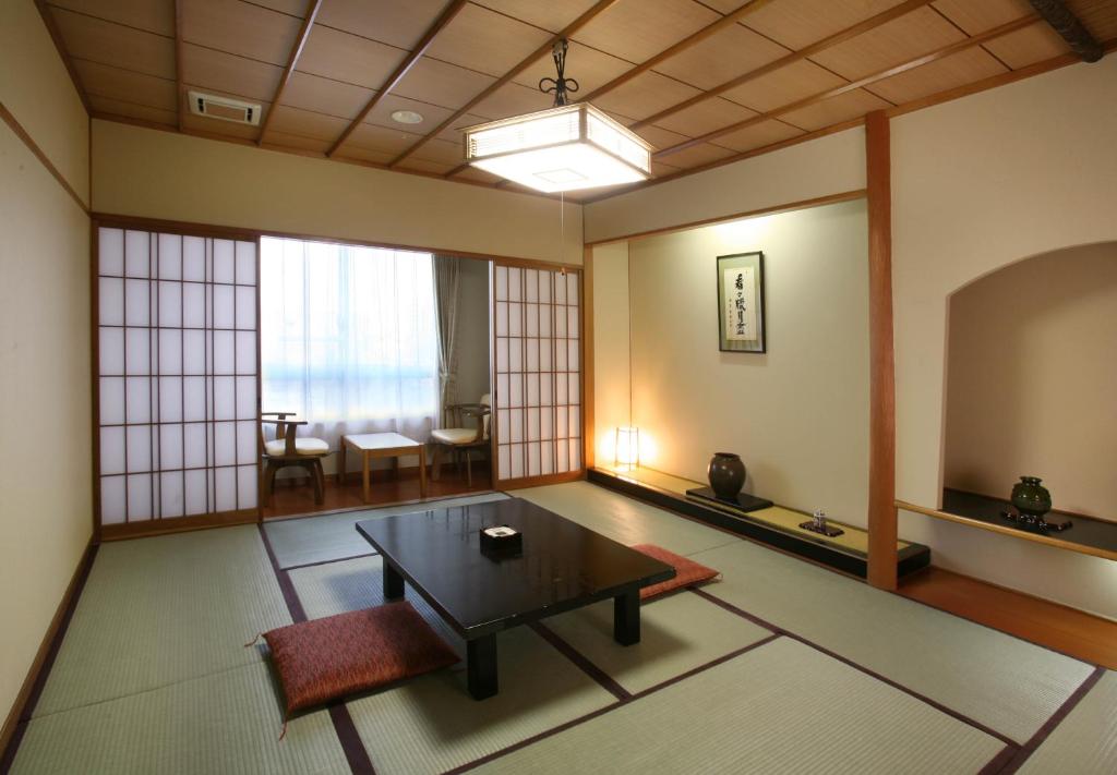 Onsen Hotel Nakahara Bessou Tatami Room
