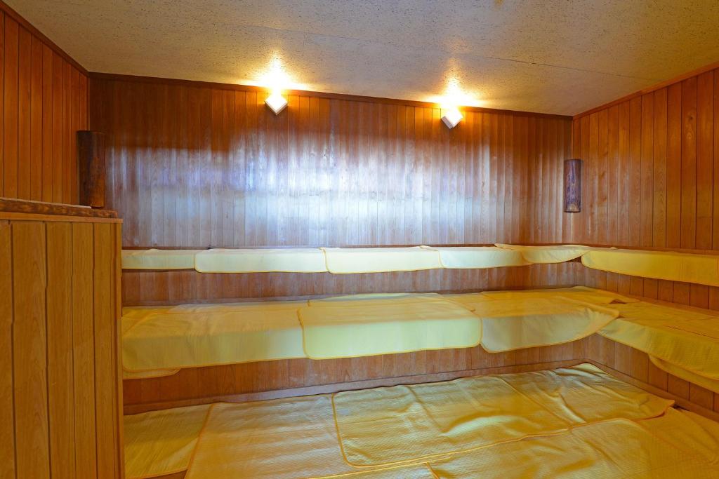 Ooedo Onsen Monogatari Hotel Nagayama Sauna Room