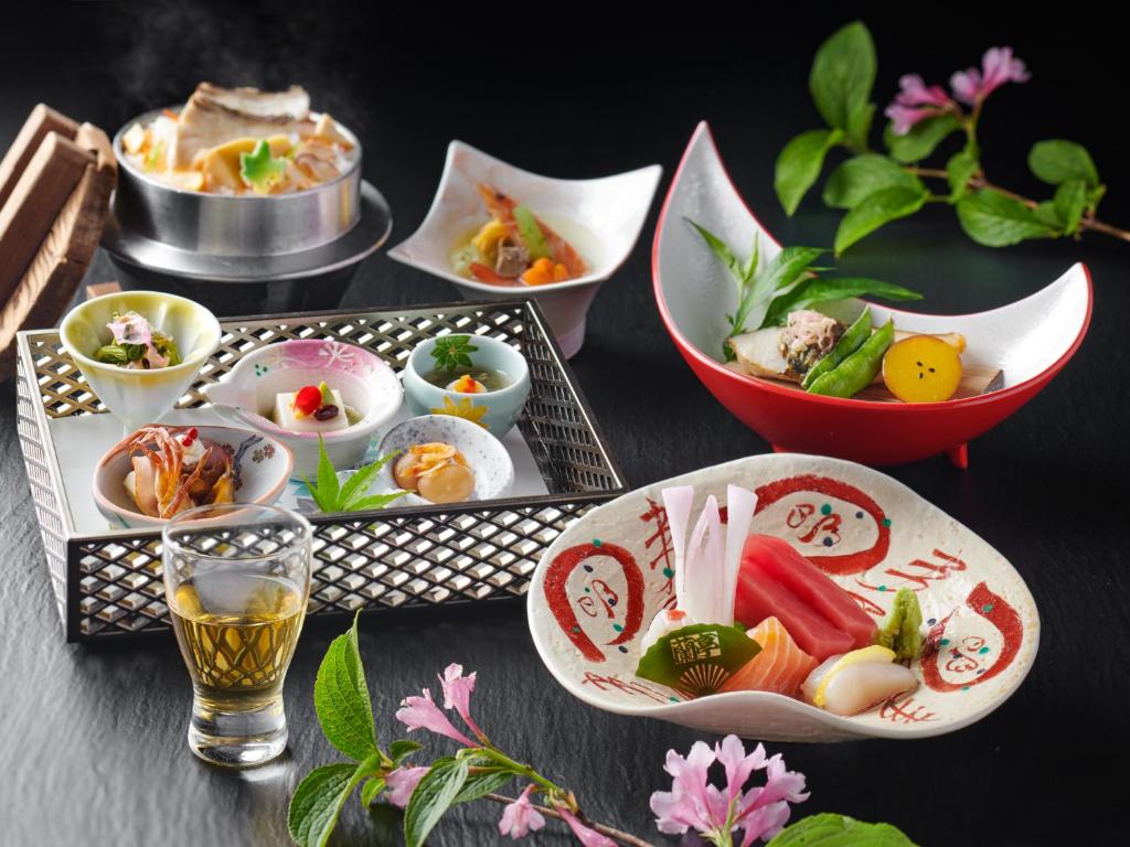 Oshu Akiu Onsen Rantei Kaiseki Dish