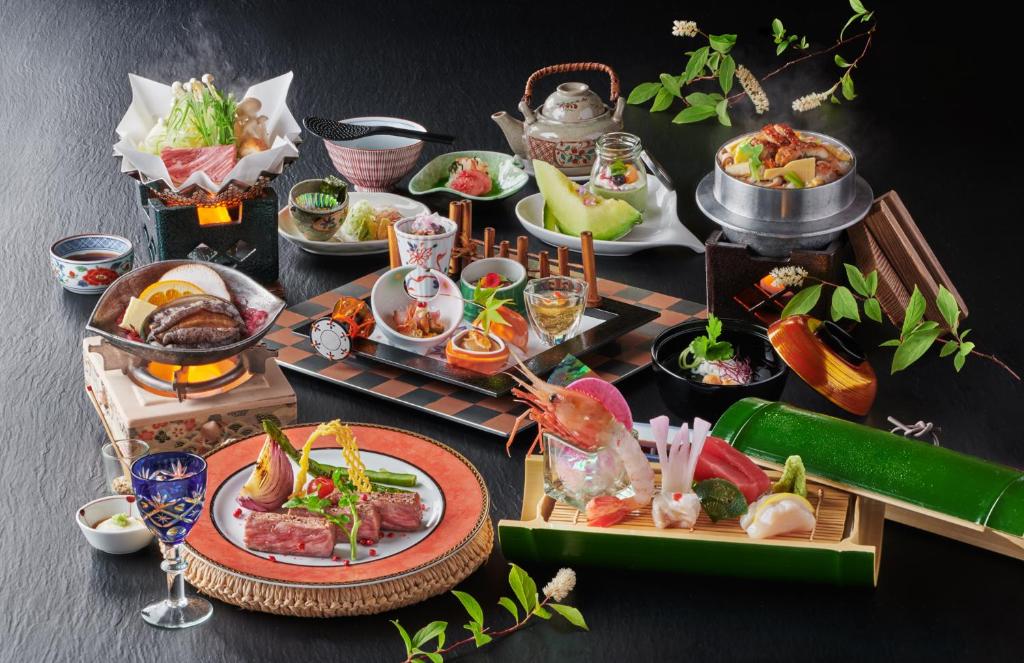 Oshu Akiu Onsen Rantei Kaiseki Dishes