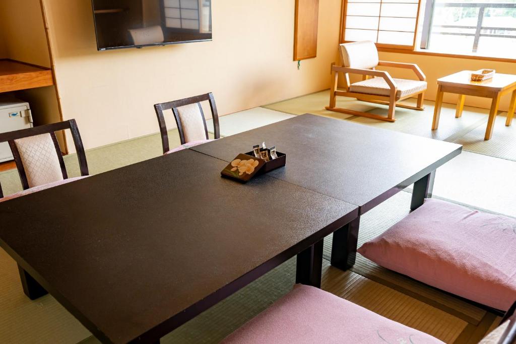 Oshu Akiu Onsen Rantei Tatami Room Seating