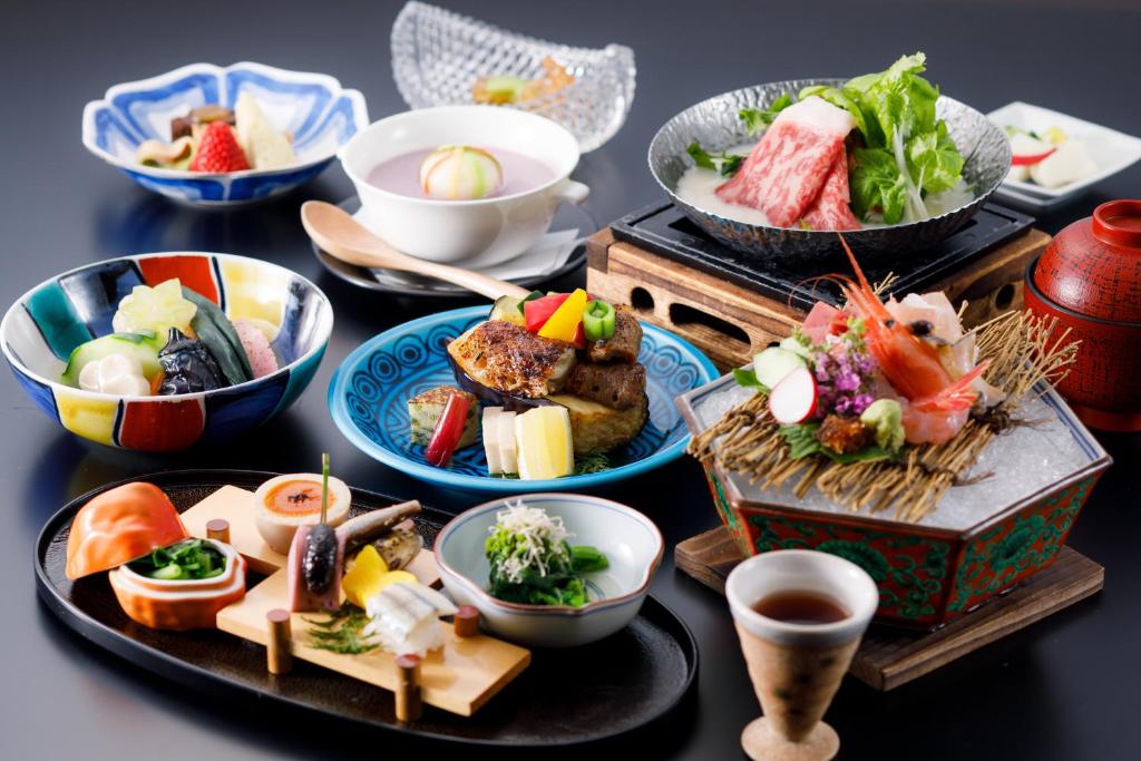 Rurikoh Kaiseki Dish