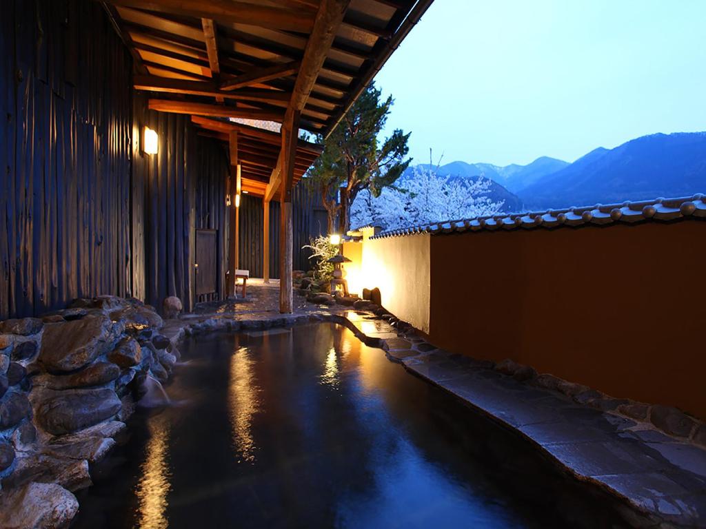 Ryokan Biyunoyado Outdoor Onsen