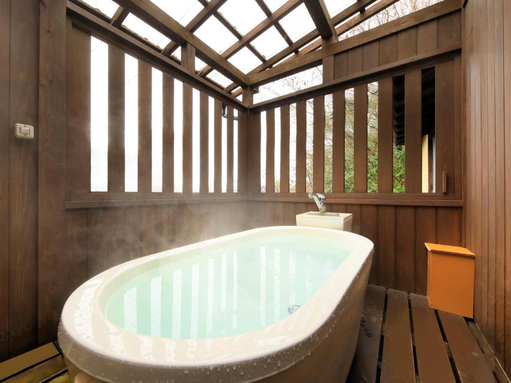 Saikatei Jidaiya Outdoor Bath
