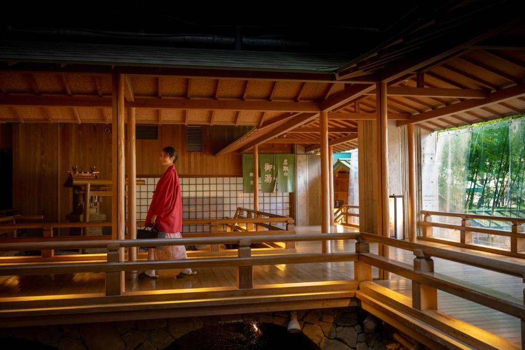 Sakan Traditional Wooden Interior