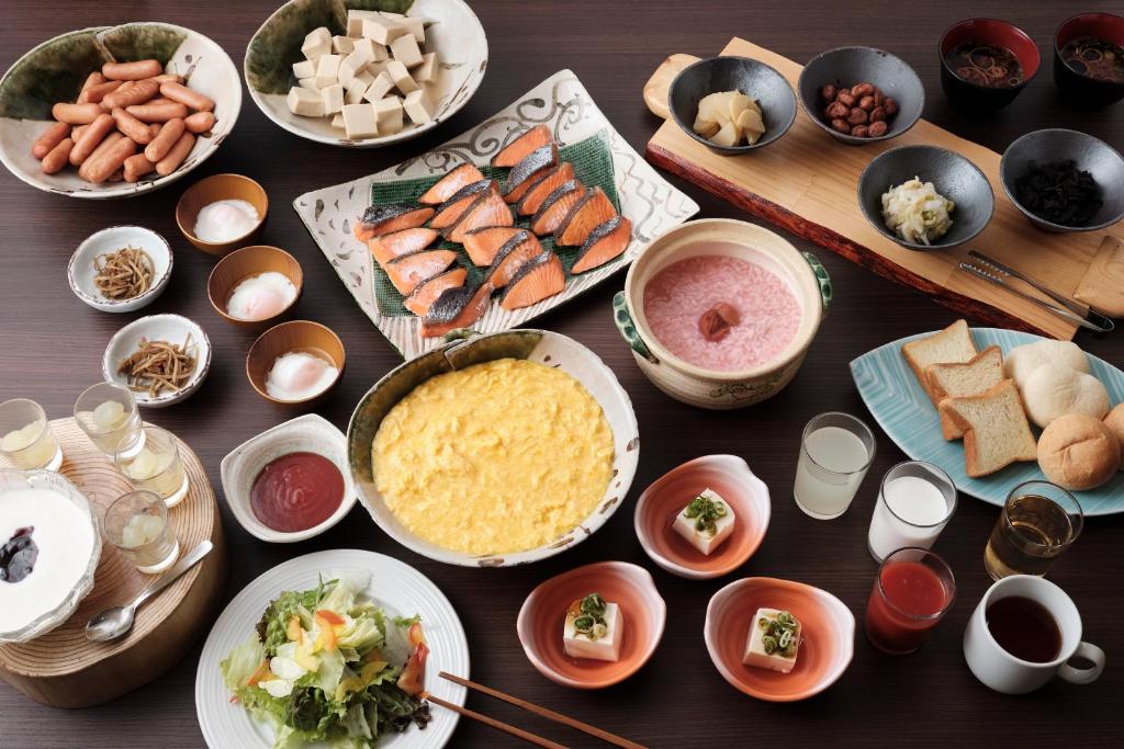 Sansuikan Kawayu Midoriya Japanese Breakfast