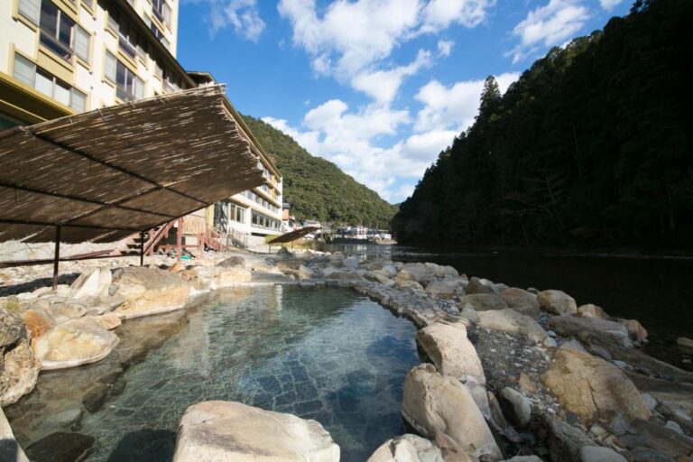 Sansuikan Kawayu Midoriya Outdoor Onsen