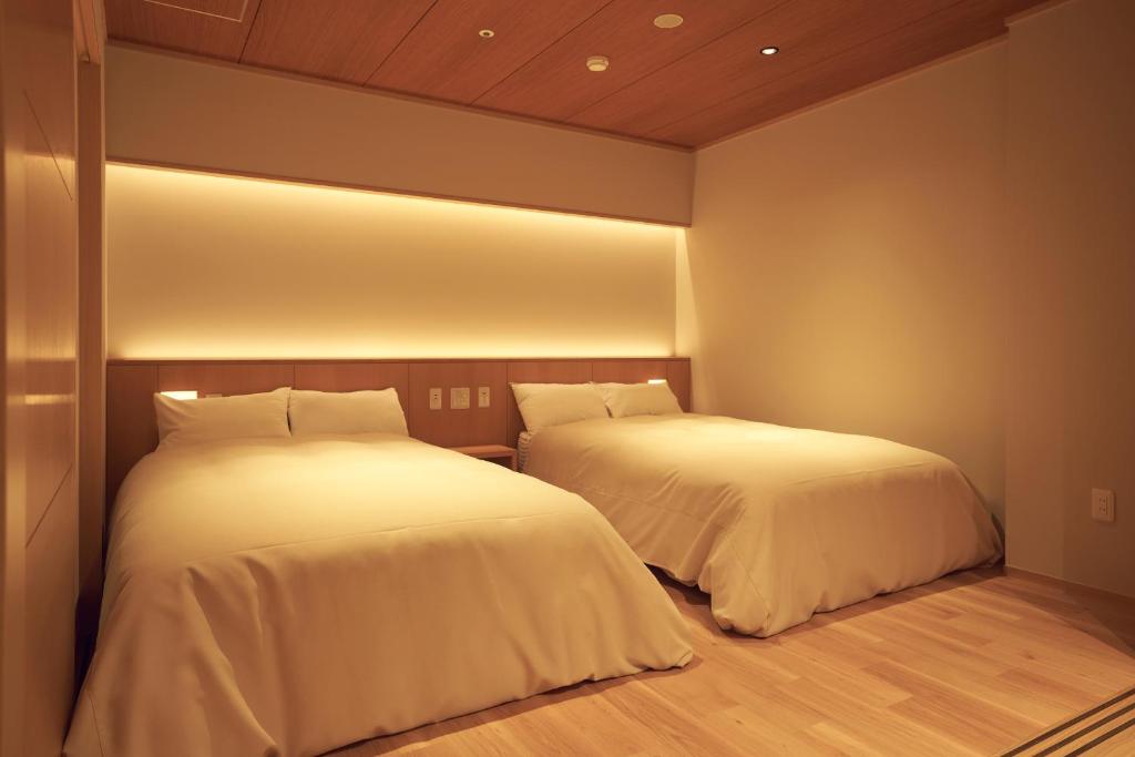 Sansuiso Modern Bedroom