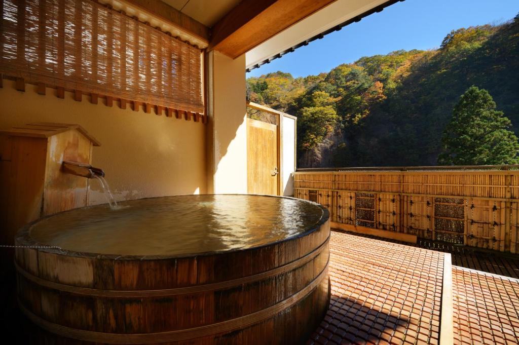Sansuiso Outdoor Onsen