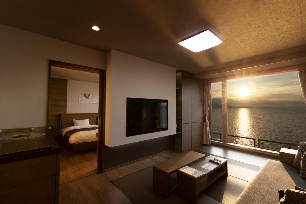 Saromako Tsuruga Resort Room Sunset View