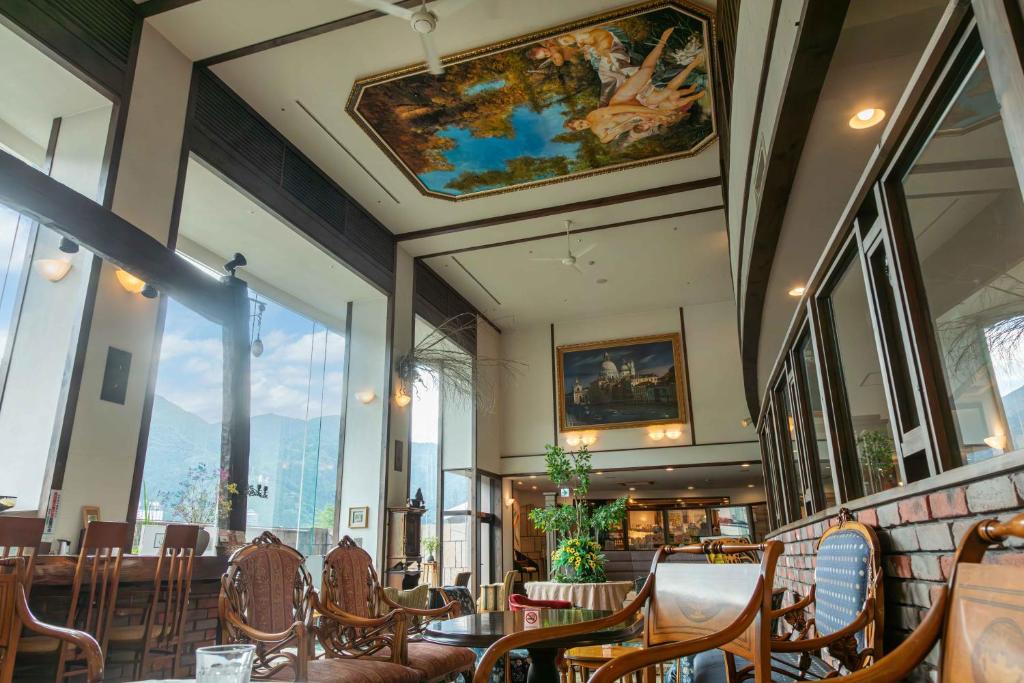 Sasara Lounge Area Decor