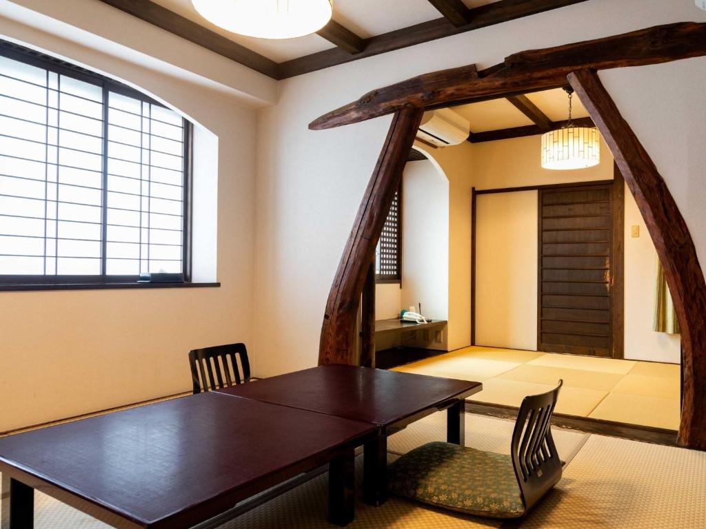 Sasararyokan Tatami Room