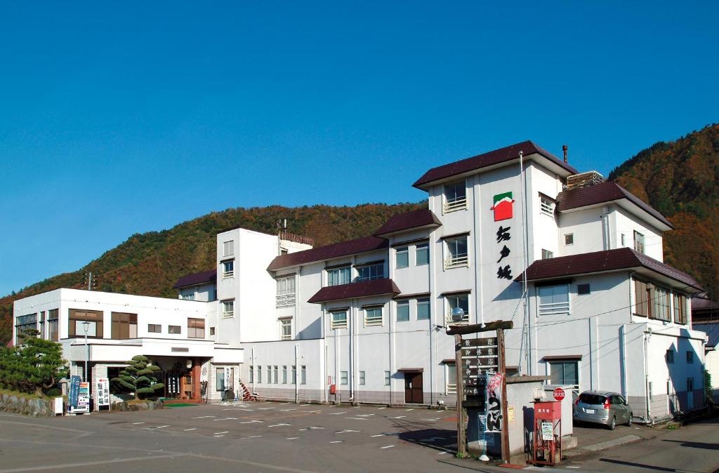 Shunsai No Sho Sakado Castle Exterior