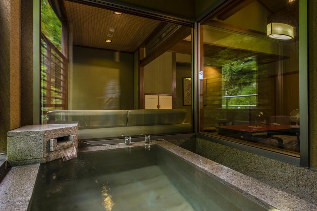 Takamiya Ryokan Miyamaso Onsen Tub Room View