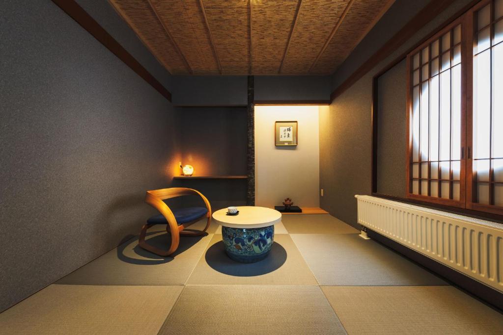 Takamiya Ryokan Miyamaso Tatami Room Chair Table