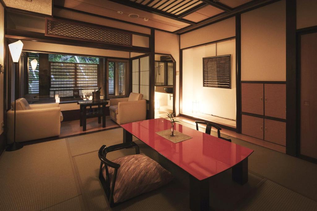 Takamiya Ryokan Miyamaso Tatami Room Interior