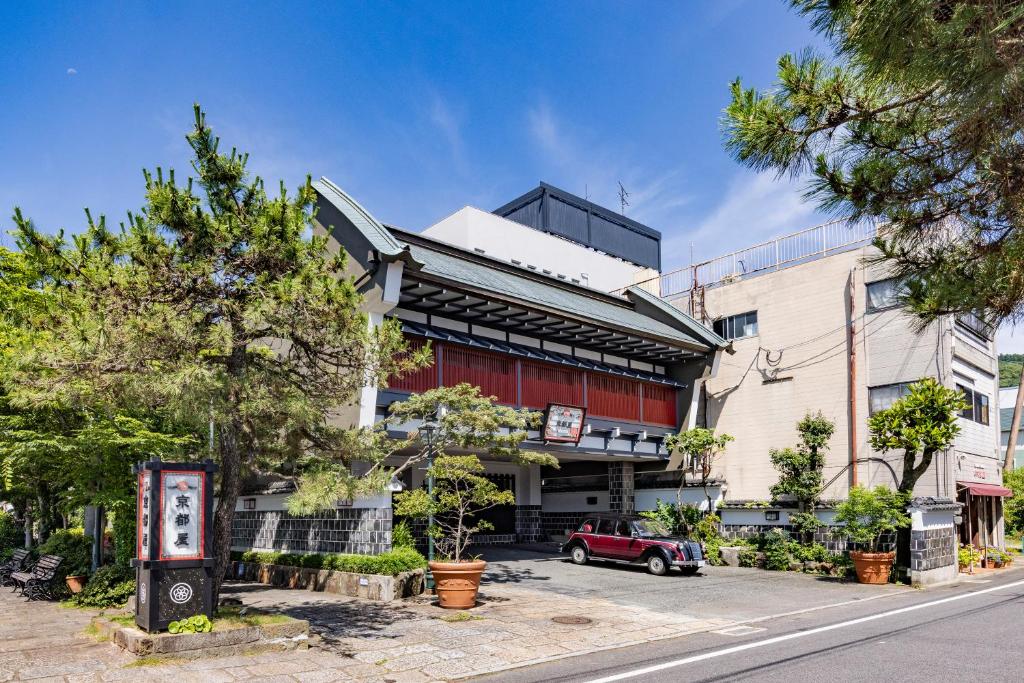 Takeo Onsen Taisho Romantic Inn Kyotoya Exterior
