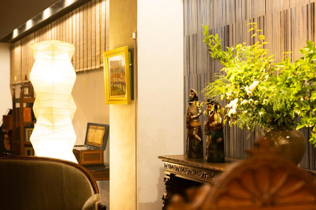 Takeo Onsen Taisho Romantic Inn Kyotoya Interior Decor