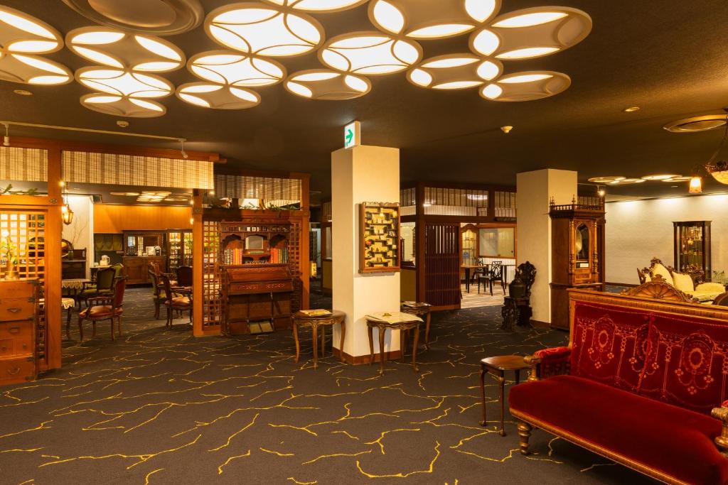 Takeo Onsen Taisho Romantic Inn Kyotoya Lobby