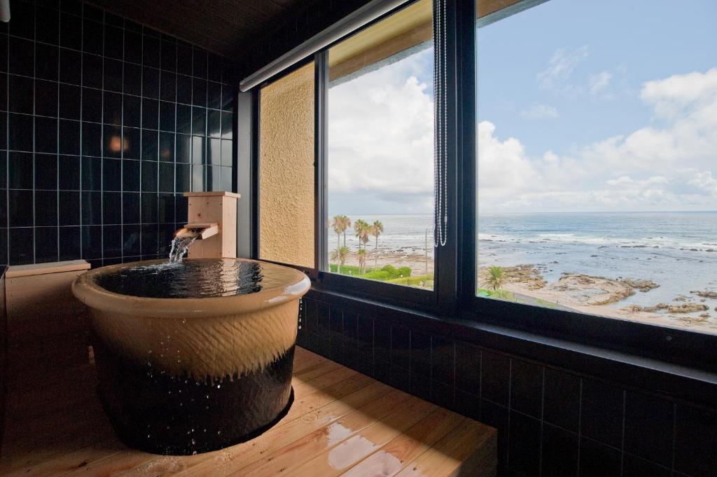 Yado Nakaya Onsen Bath Ocean View