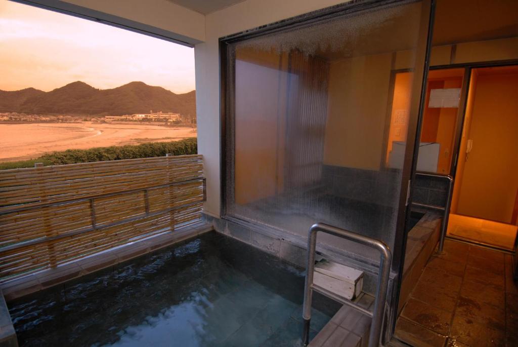Yado Nakaya Onsen View