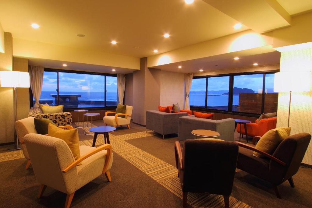 Yadonakaya Lounge Seaview