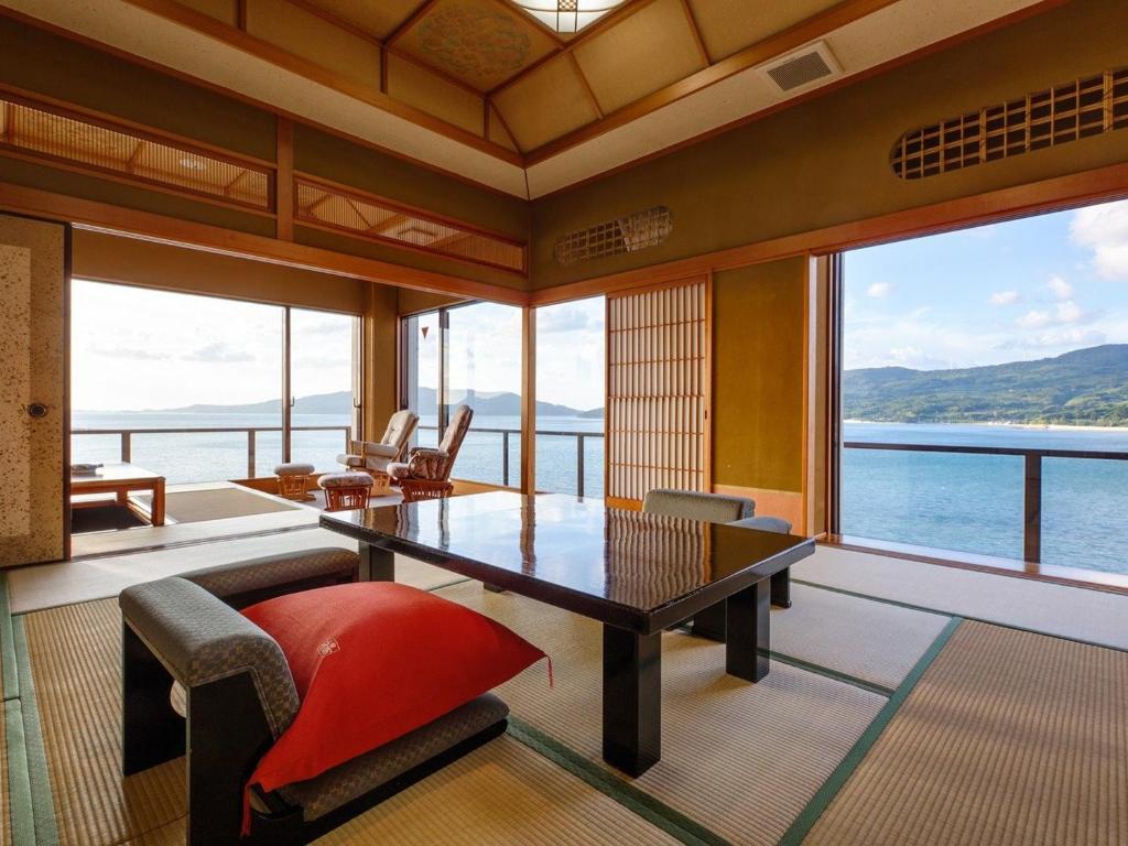 Yokikan Ocean View Tatami Room