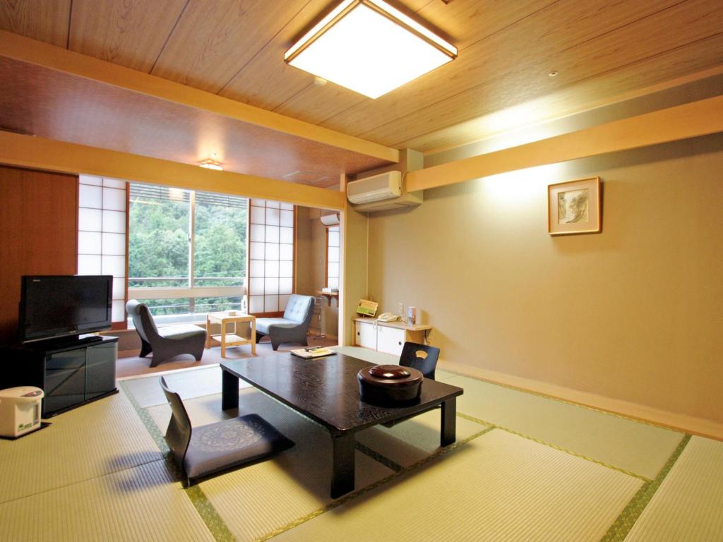 Yumoto Kanko Hotel Saikyo Traditional Tatami Room