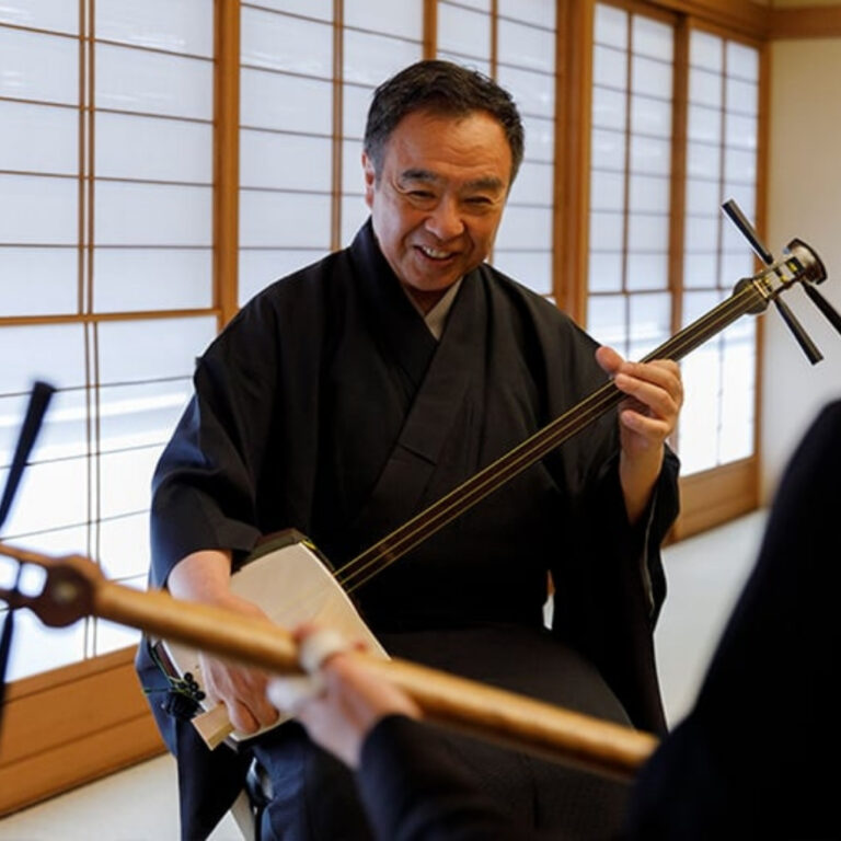Master Shamisen with Itchu Miyako and Dine at a Historic Tokyo Ryotei